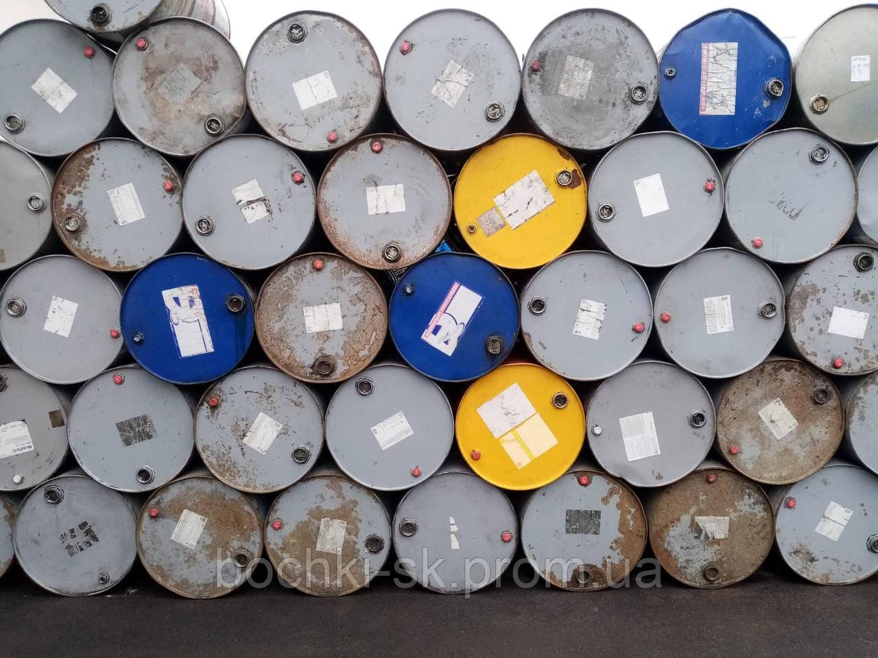 Як обрати б/у металеву діжку: практичні поради