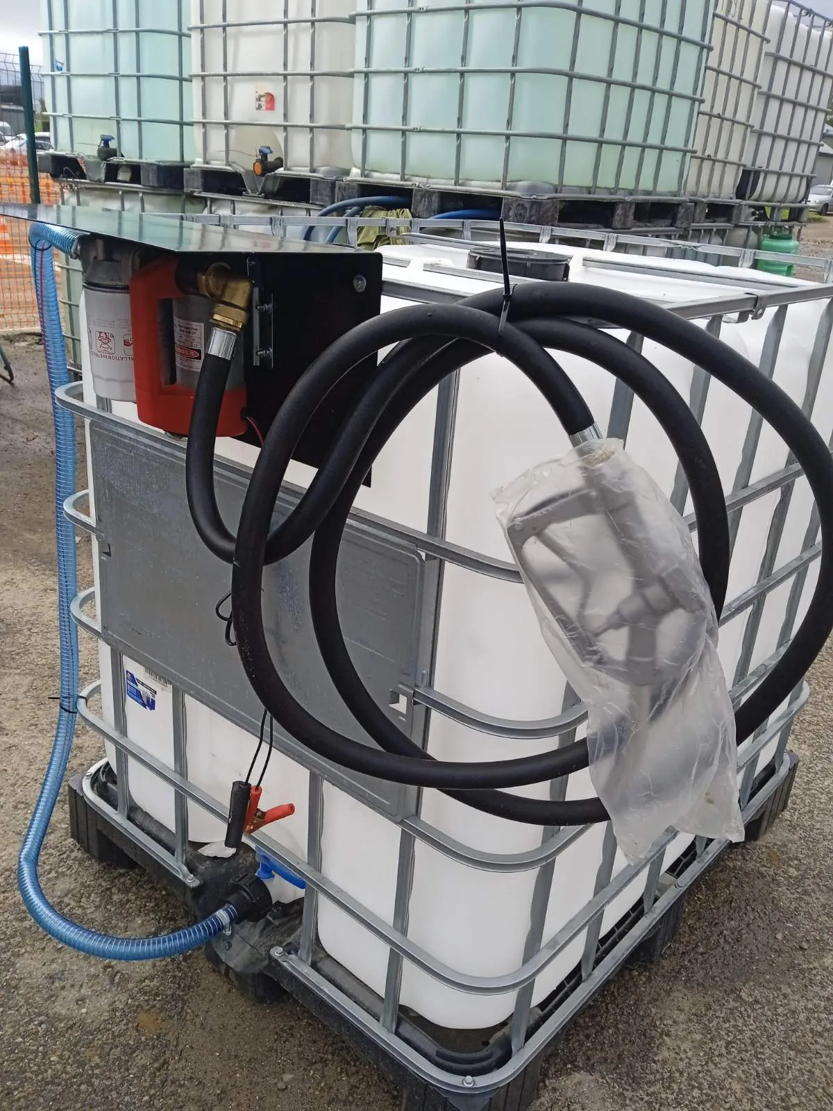 Міні-АЗС під дизельне паливо (ДП) на базі вживаних єврокубів із Польщі